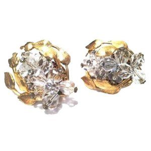 Magnificent Sculptural Vintage Costume Jewelry Sparkling Crystals Clip Earrings